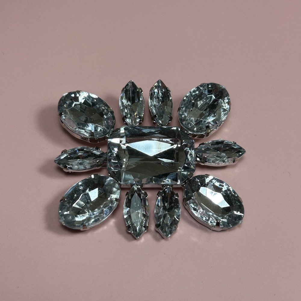 Sparkling Silver Tone Rhinestone Brooch